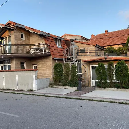 & Restoran -s O K O- Sjenica