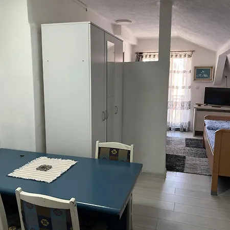 & Restoran -s O K O- *