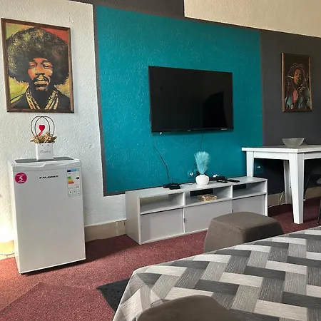 & Restoran -s O K O- *