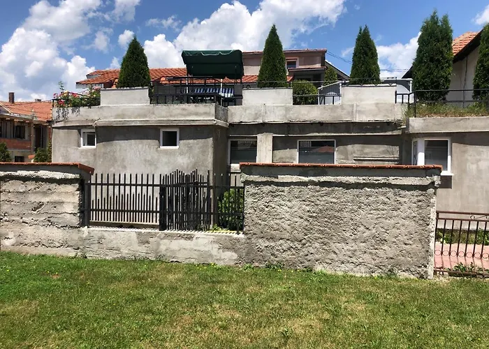 Lejlighed & Restoran -s O K O- Sjenica