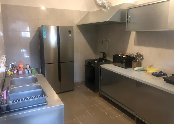 & Restoran -s O K O- Lejlighed *