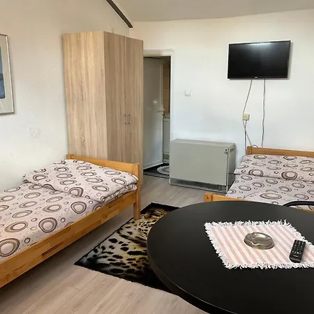 Apartament & Restoran -s O K O-