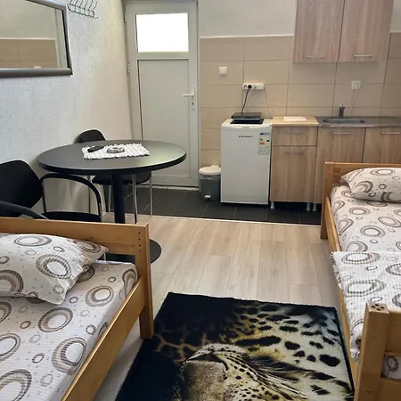 Apartament & Restoran -s O K O- *